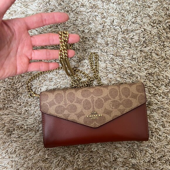 Coach Envelope Chain Wallet In Colorblock Signature Canvas - Picture 9 of 15